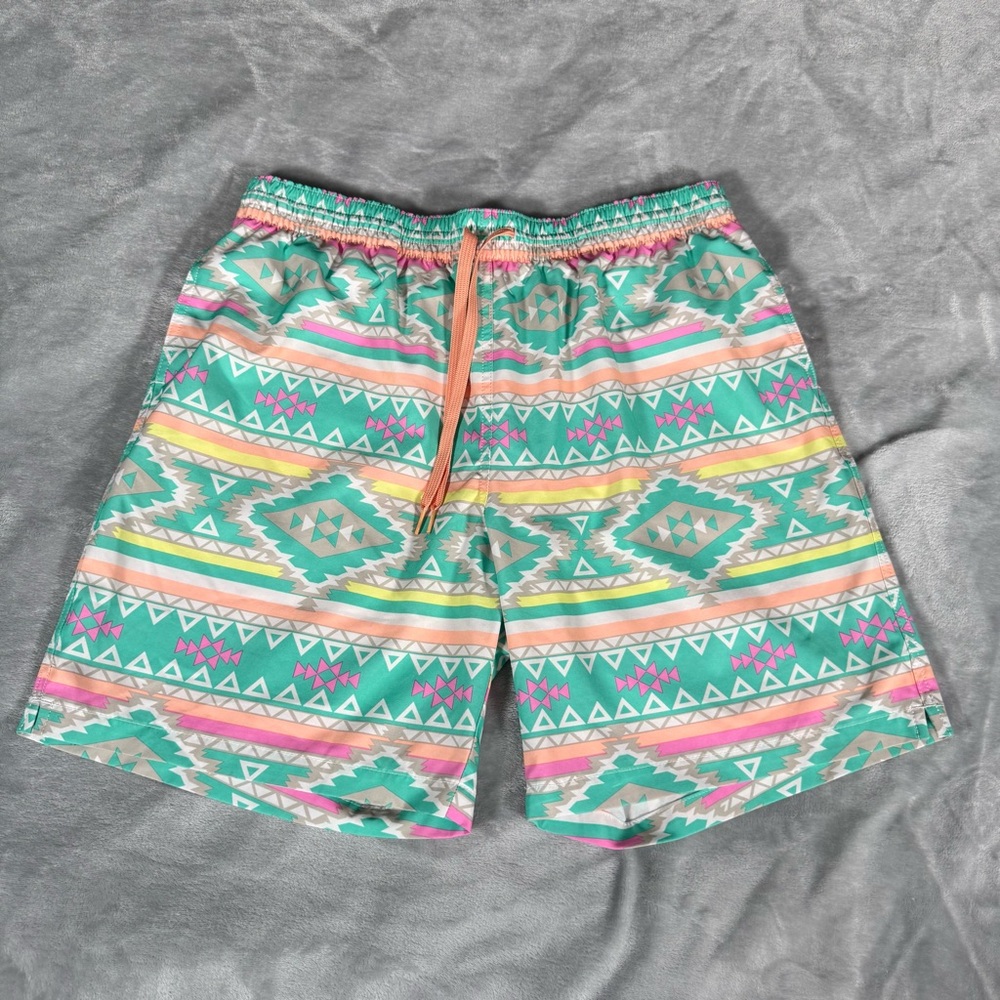 Chubbies En Fuegos Aztec Swim Shorts Mens XL 7” Geometric Beach Colorful